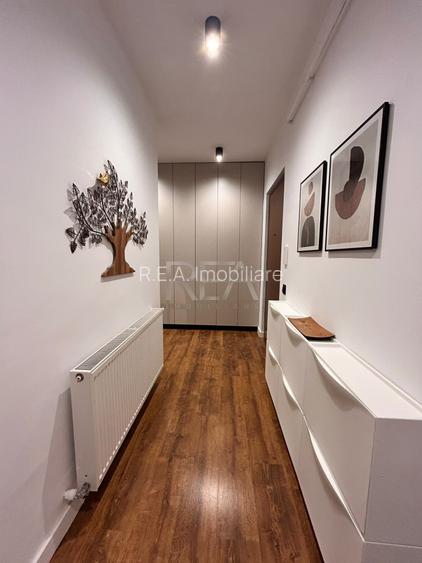 3 camere- Bloc 2007- Centrala proprie- 88,69 Mp- Parcare subterana- Parcul Carol - 13