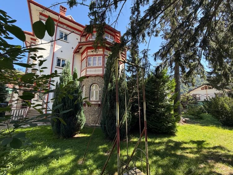 Vilă istorică de vânzare Castel Aura Buzescu Bușteni str. Victoriei nr. 11