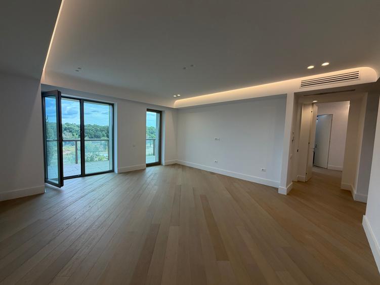 Apartament în Cortina 126,parcare inclusă,terasă 40mp