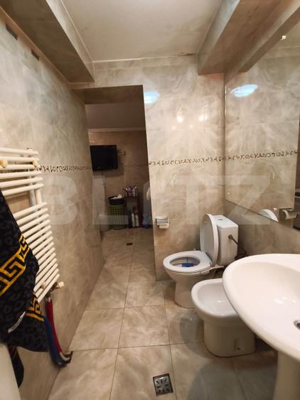 Apartament 3 camere decomandat, 72 mp, parter, zona Curtea de Apel