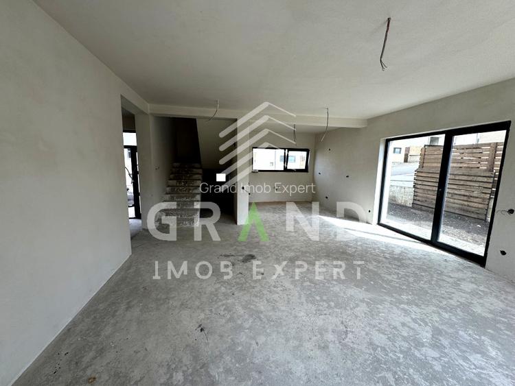 OPORTUNITATE! Casă individuală | 4 camere | 3 băi | Garaj | Teren 450 mp| Dezmir - 2