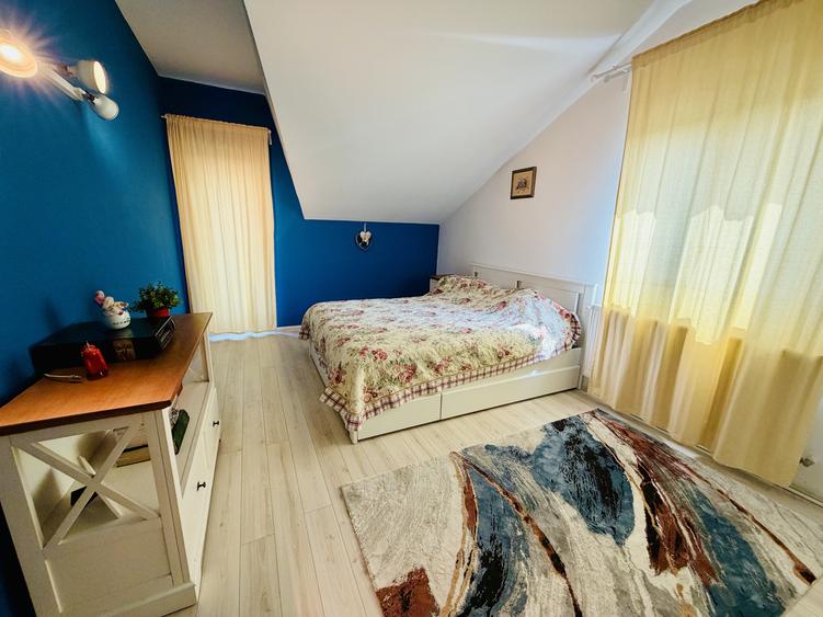 Casa cochetă la 2 minute de București în Roșu, Chiajna, zonă superbă, 4 camere