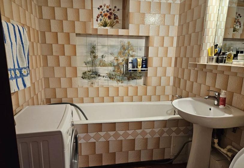 Apartament 3 camere de vanzare Gorjului