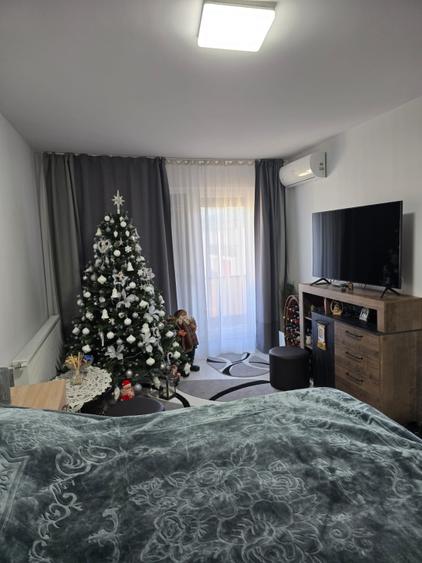 Apartament cu 1 camere si 2 parcari cu CF,zona Parc Poligon