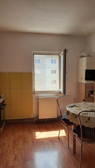 Apartament 2 camere decomandat, Zona Astra