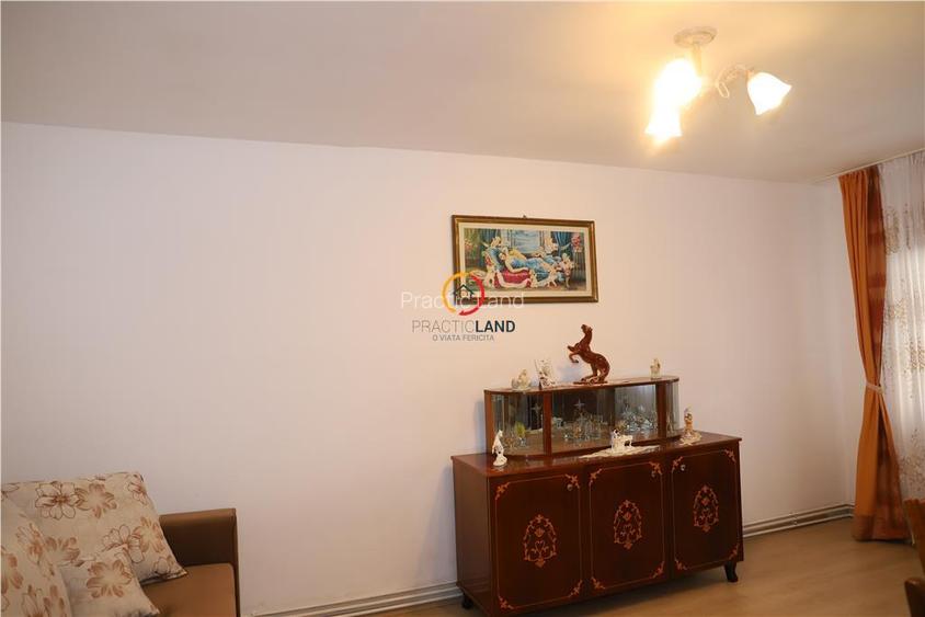 Luminos si spatios! Apartament 3 camere, decomandat, in Sacele- Brasov - 7