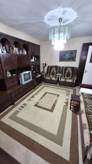 Exclusivitate ! Apartament 2 camere - Km. 4-5 - 82.000 euro (Cod E5)