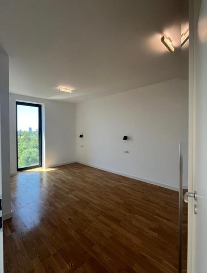 Proprietar, vind apartament elegant, vedere deosebit de frumoasa