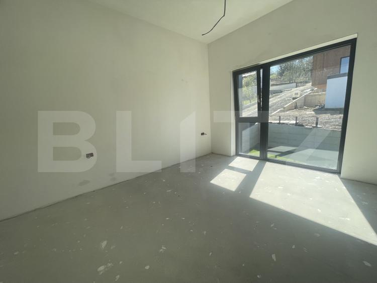 Casa individuala de vanzare, 4 camere, 150 mp - zona Meses
