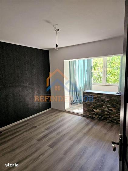 Vanzare 4 camere