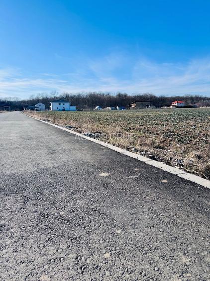 Teren Ciofliceni lângă pădure,Utilități complete Comision 0 - 7