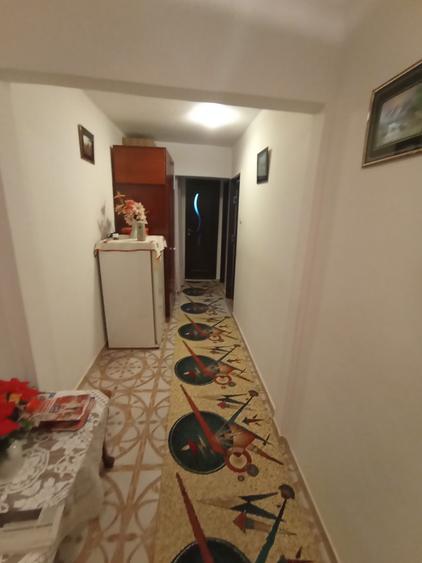 Apartament Frumoasa 3 camere DECOMANDAT, zona superba