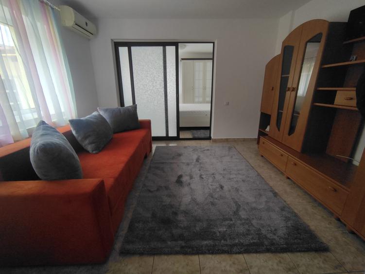 Casă spațioasă cu 3 camere, 2 băi și curte generoasă – Zona Coiciu