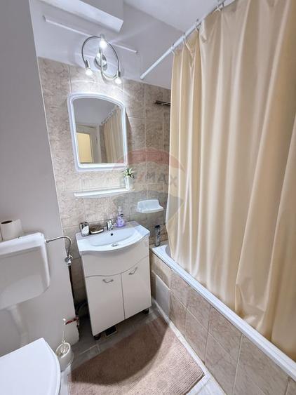 3 camere spațioase, aproape de metrou Piața Muncii