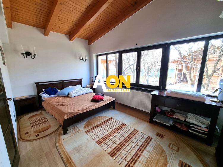 Casa de vanzare 5 camere, 980 teren, zona Piata Cetate