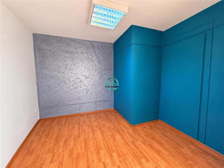 Vand spatiu comercial in Tudor, Blv. Pandurilor suprafata utila 33 mp