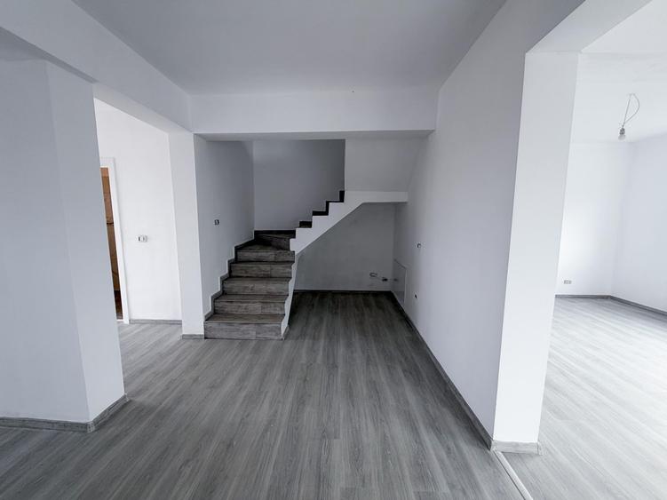 Duplex Finalizat Si Intabulat In Cartierul Izvor Tarlungeni