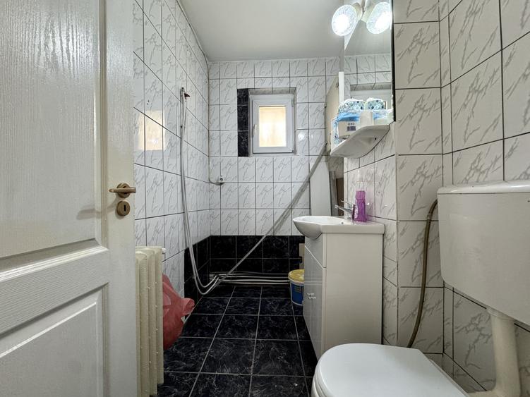 Spatiu comercial ideal pentru salon, 51 mp, parter, zona Calea Floresti