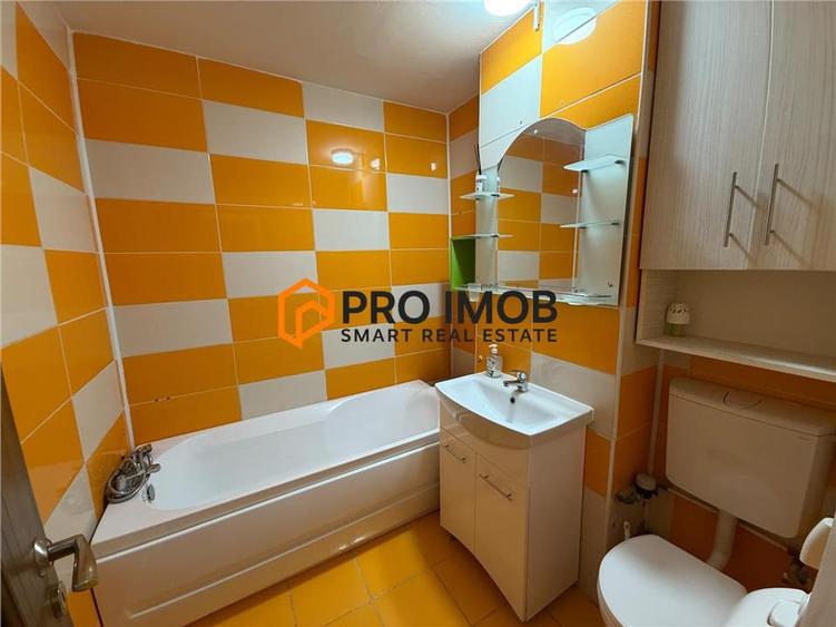 Apartament 2 camere cf 1 semidecomandat zona Unirii Sud