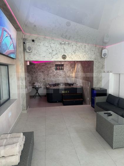 Casa de vanzare, 305 mp, zona Santana de Mures