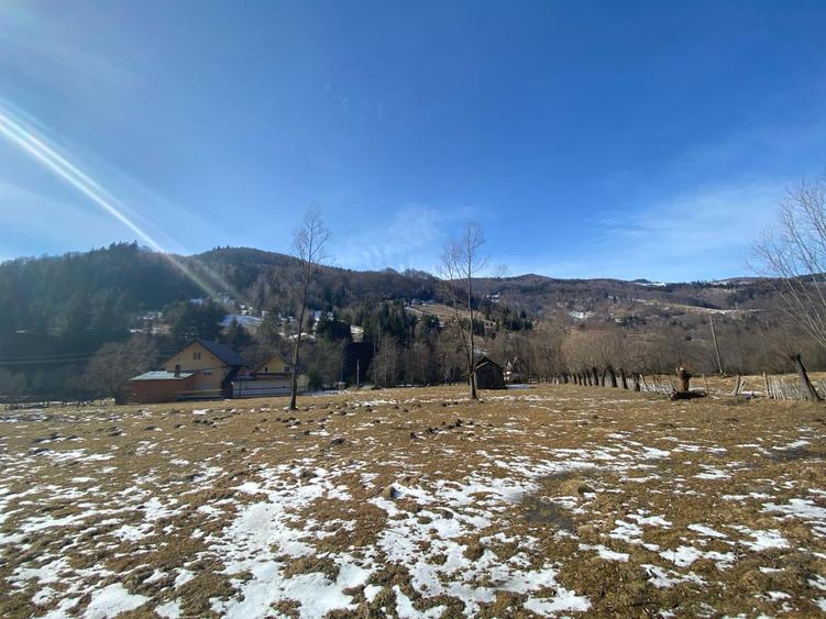Teren intravilan, 2694mp, râu, vedere spre munte, Satic