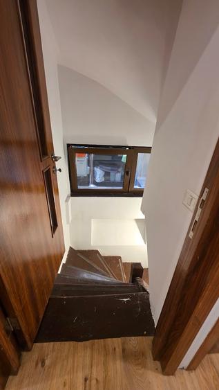 Apartament 130 mp în vilă | Demisol izolat fonic | Piata Alba Iulia/ Decebal