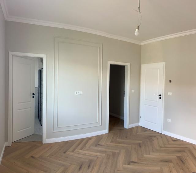Ofer spre vanzare casa Individuala, Curte amenjata, Finisaje superioare!