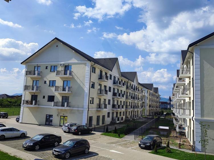 Apartament intabulat 2 camere 54 mp utili si curte 38 mp in Selimabar