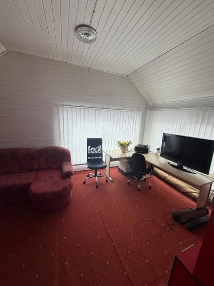 Casa spatioasa , teren 3300 mp, Dornesti