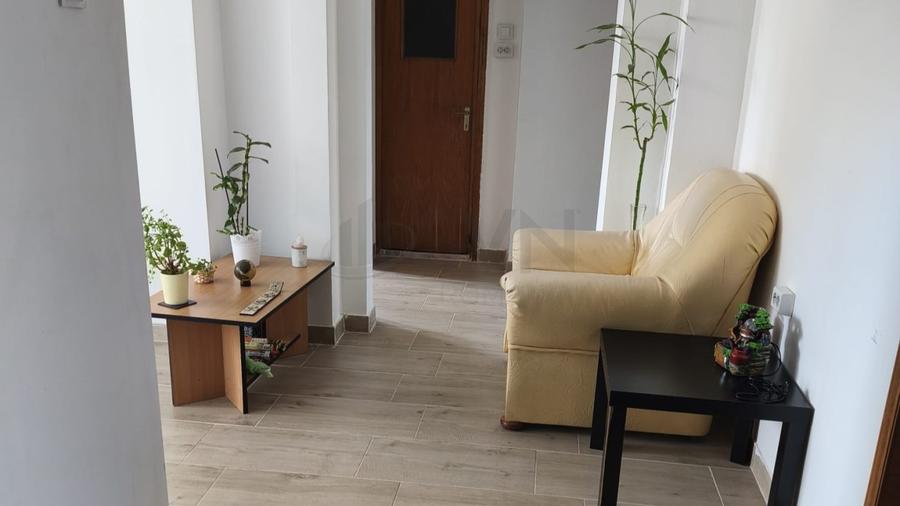 REA1026971 Apartament 3 camere l Calea Calarasilor l Metrou Piata Muncii
