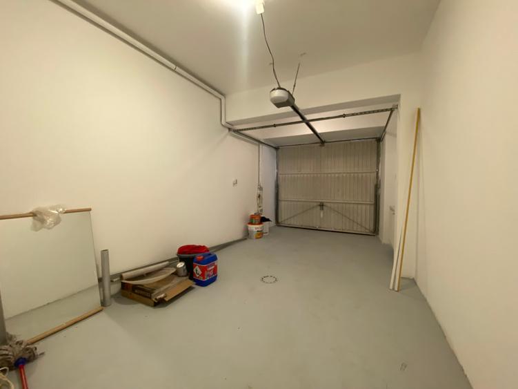 Lovely villa for rent for residential use or office space