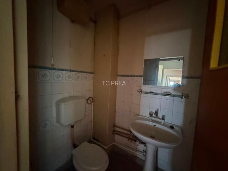 3 camere decomandat - 12