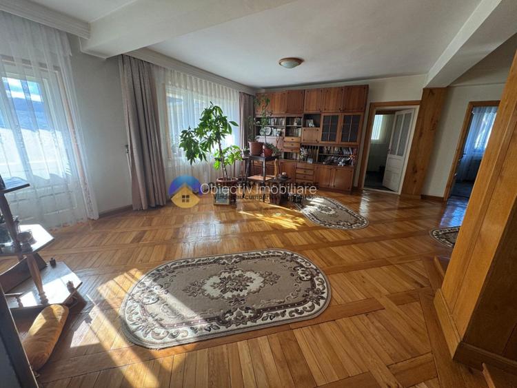 Vila + teren de vânzare cu priveliște panoramică – vis a vis de statuia Ursulet - 19