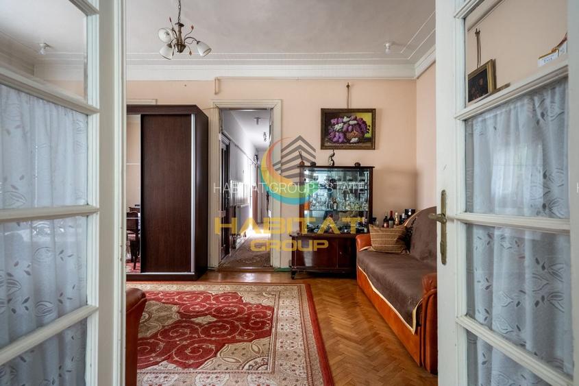 Iancului Vila 8 camere 233 mp teren 365 mp - 2