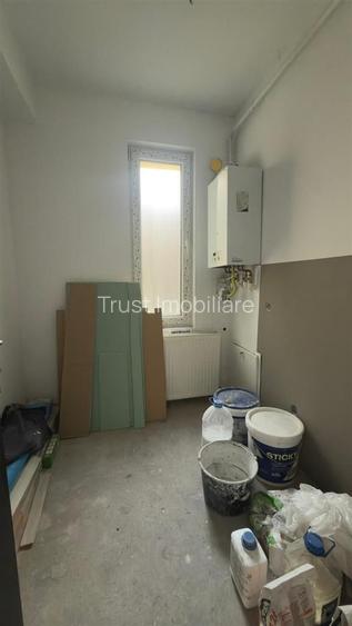 Spatiu Birou l Str.Traian l 100 MP l Parcare
