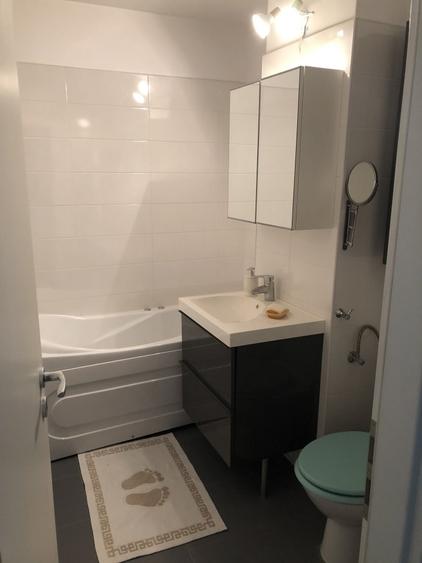Proprietar ap 3 camere inchiriere