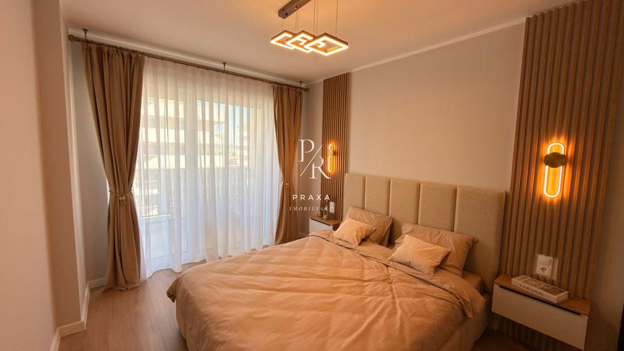 Apartament 3 Camere, LUX, 55 mp, lift, garaj, panoramic, zona Eroilor!