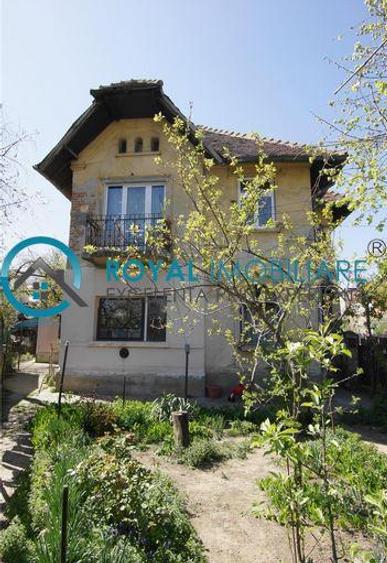 Royal Imobiliare - Vanzare Vila Zona Centrala