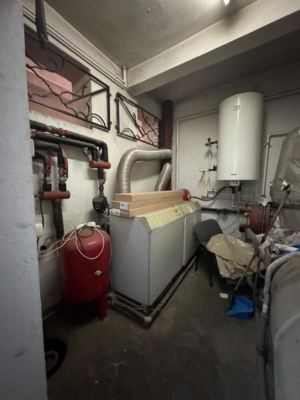 Casă Multifuncțională de Vânzare – 21 Camere, 850 mp