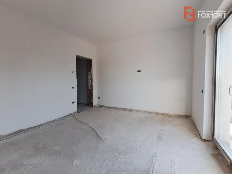 Duplex 4 camere 140 mp utili, toate utilitatile, la asfalt in Giroc - V7800