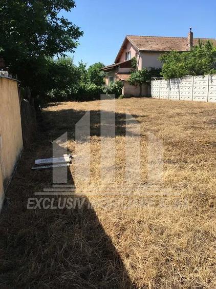 Teren intravilan | De vanzare | 400 mp | Toate utilitatile | Maieri