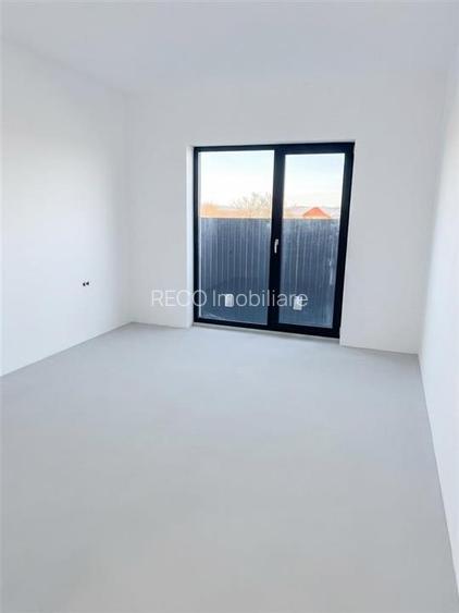 RECO casa moderna 4 camere Cheriu - 24