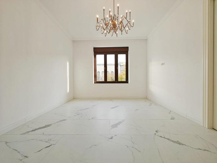 Apartament in zona Sinaia - Pretabil pentru birouri
