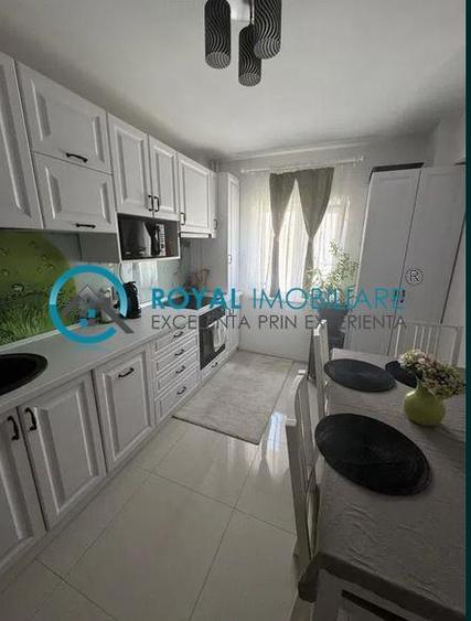Royal Imobiliare - Vanzare apartament 4 camere zona Cantacuzino