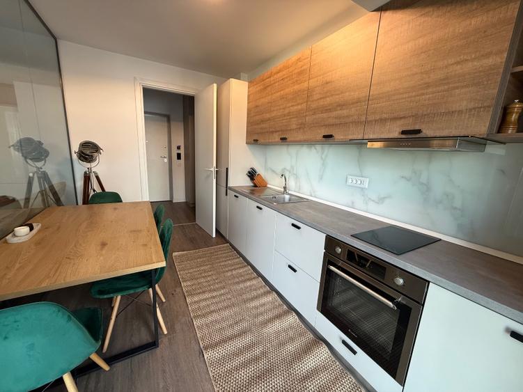 Închiriez apartament 2 camere Cloud9