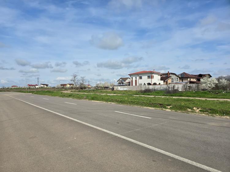 Vand teren in Constanta zona km 5
