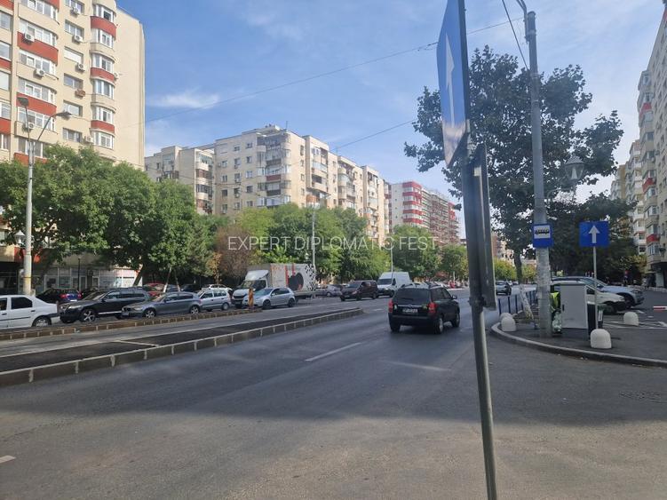 Oltenitei- Sun Plazza Mall, 82  mp,- chirie 1400 euro/ luna - 7