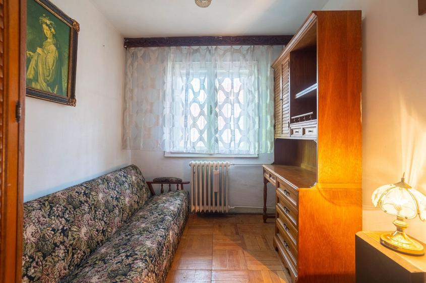 Apartament 3 camere - etaj 3 - bvd. Revolutiei - COMISION 0