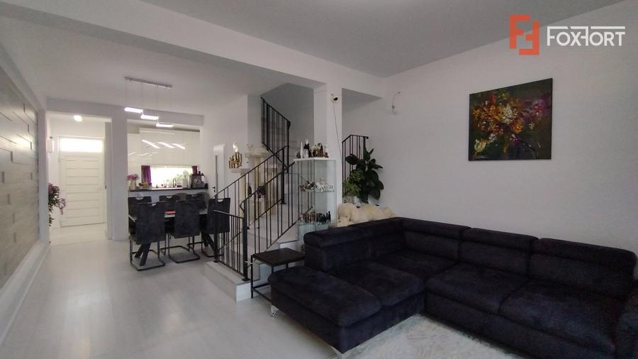 Casa insiruita, 4 camere, Sacalaz - arhitectura moderna, 2 locuri de parcare