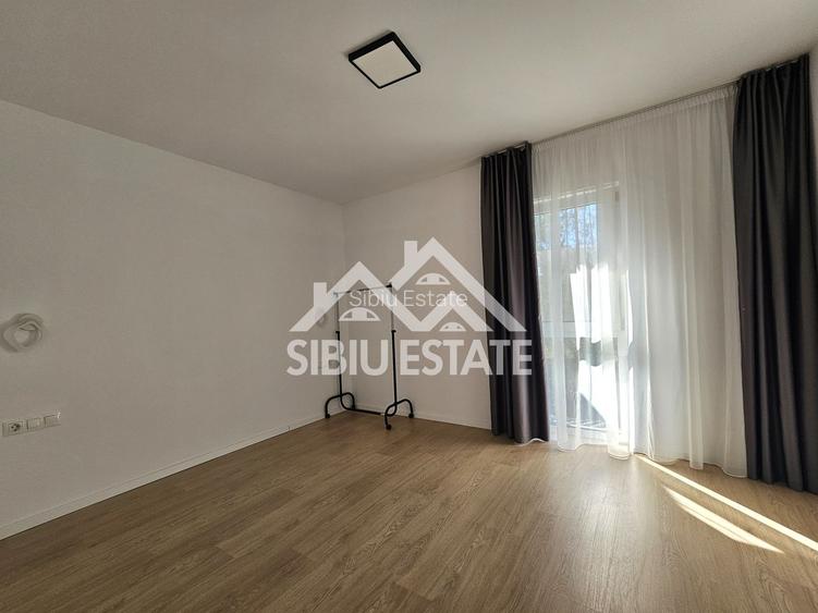 Casa de inchiriat 4 camere, 2 bai - 10